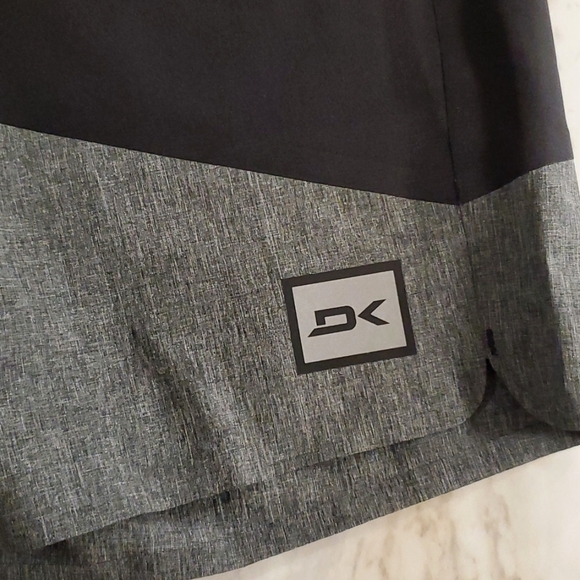 Dakine Cyclone 20" Boardshorts Board Shorts Men's 32" Waist - Picture 5 of 9